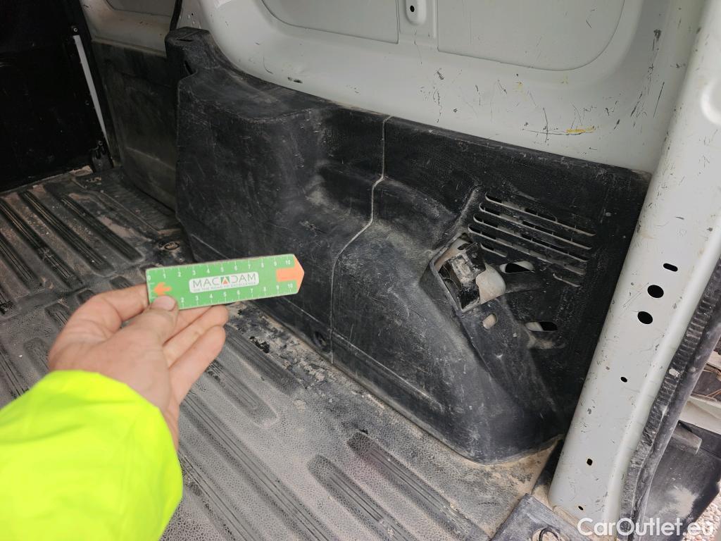  Nissan  NV200 NISSAN NV250 / 2019 / 4P / furgón 3pl 1.5dCi 70 kW (95 CV) L2H1 ÓPTIMA #68