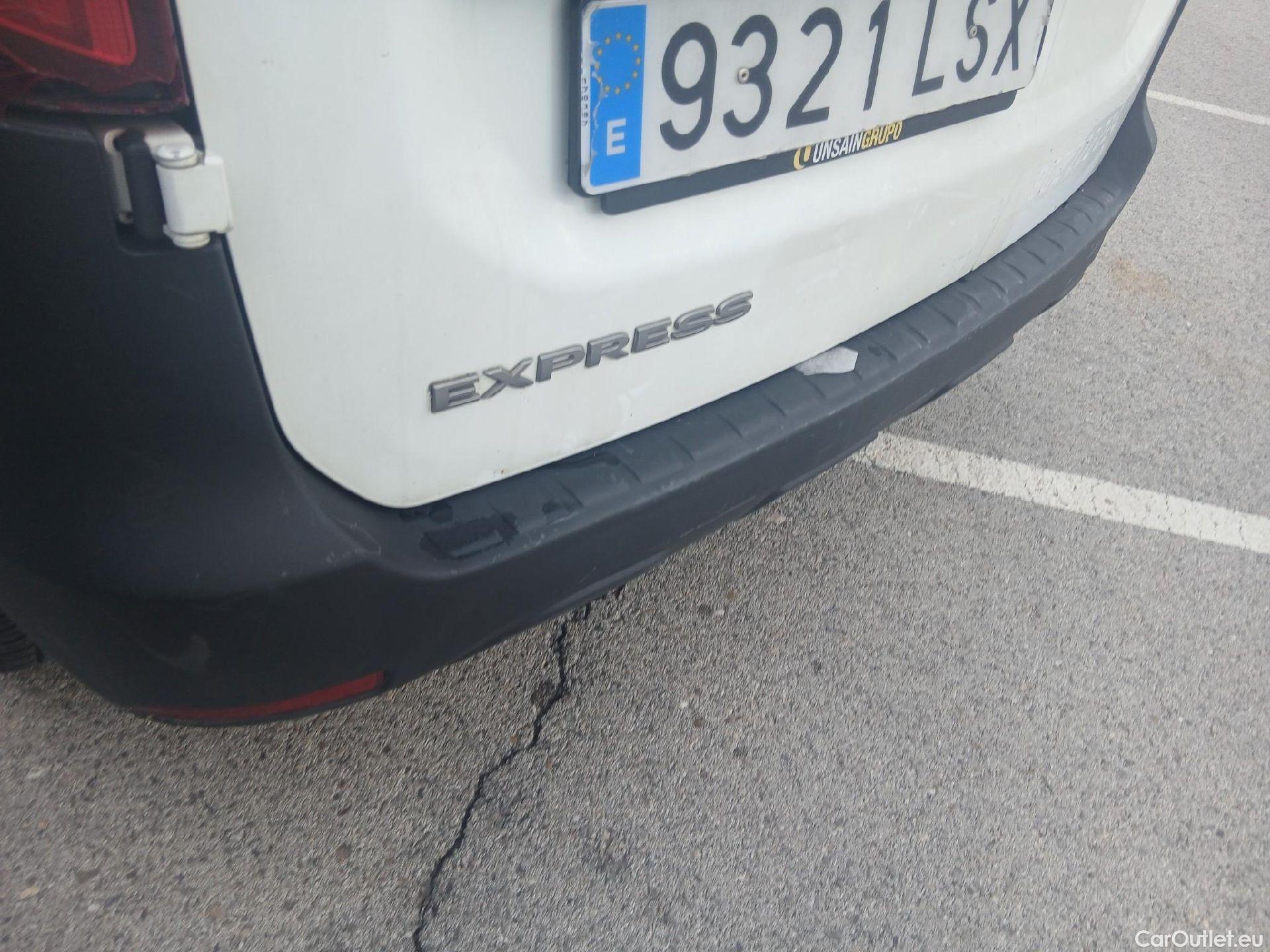  Renault  EXPRESS RENAULT  / 2021 / 4P / furgón derivado de turismo Confort 1.5 Blue dCi 55 kW (75 cv) #36