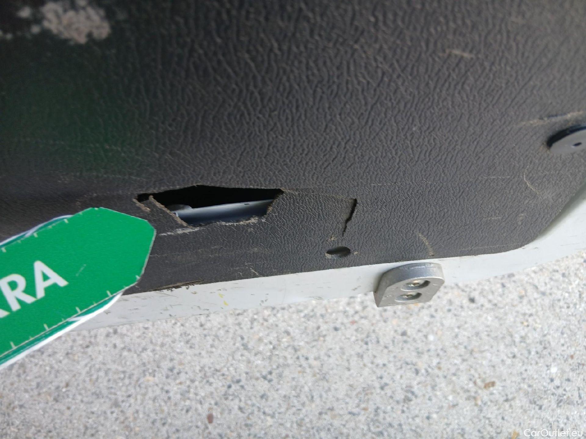  Opel  Movano OPEL  / 2021 / 4P / Furgón Base L2H2 3.5T 2.2 BHDi 88kW #10