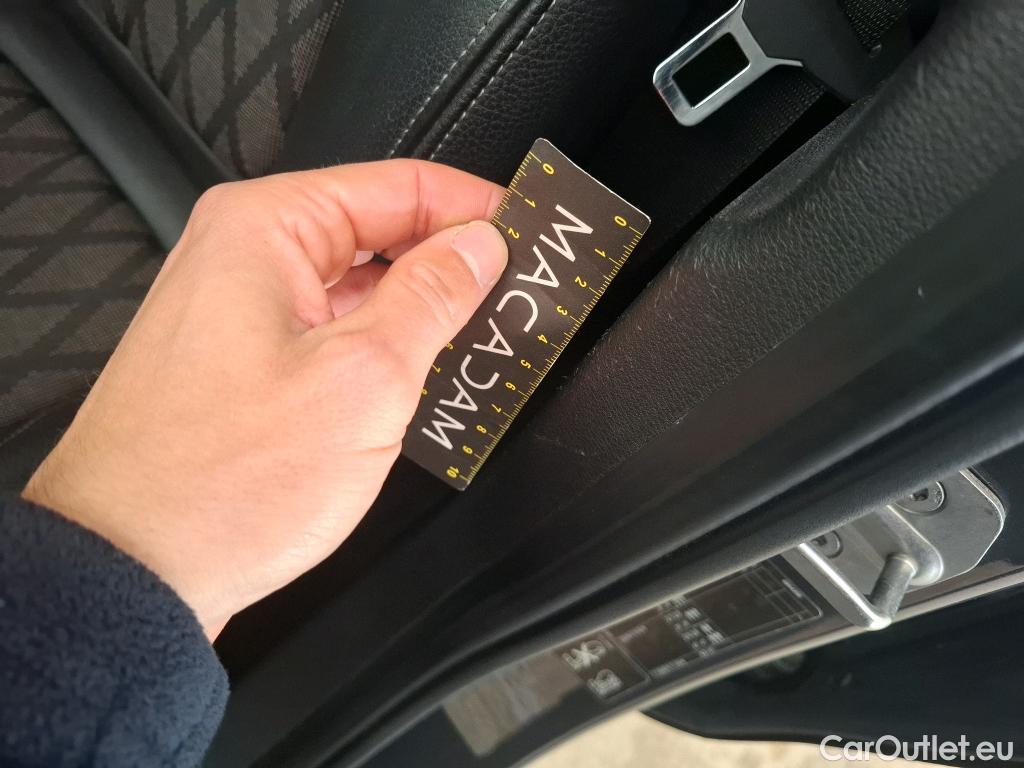  Bmw  X1 BMW  5p SUV xDrive18d xLine #9