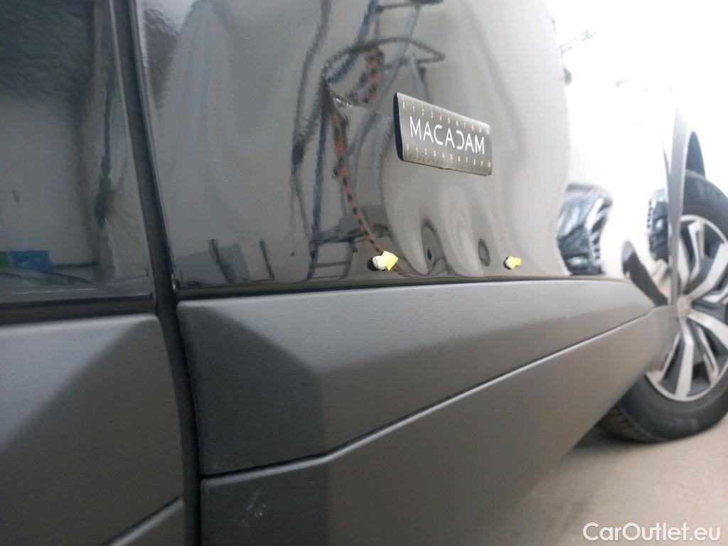  Peugeot  2008  Active Business 1.5 HDi 110CV BVM6 E6d #2