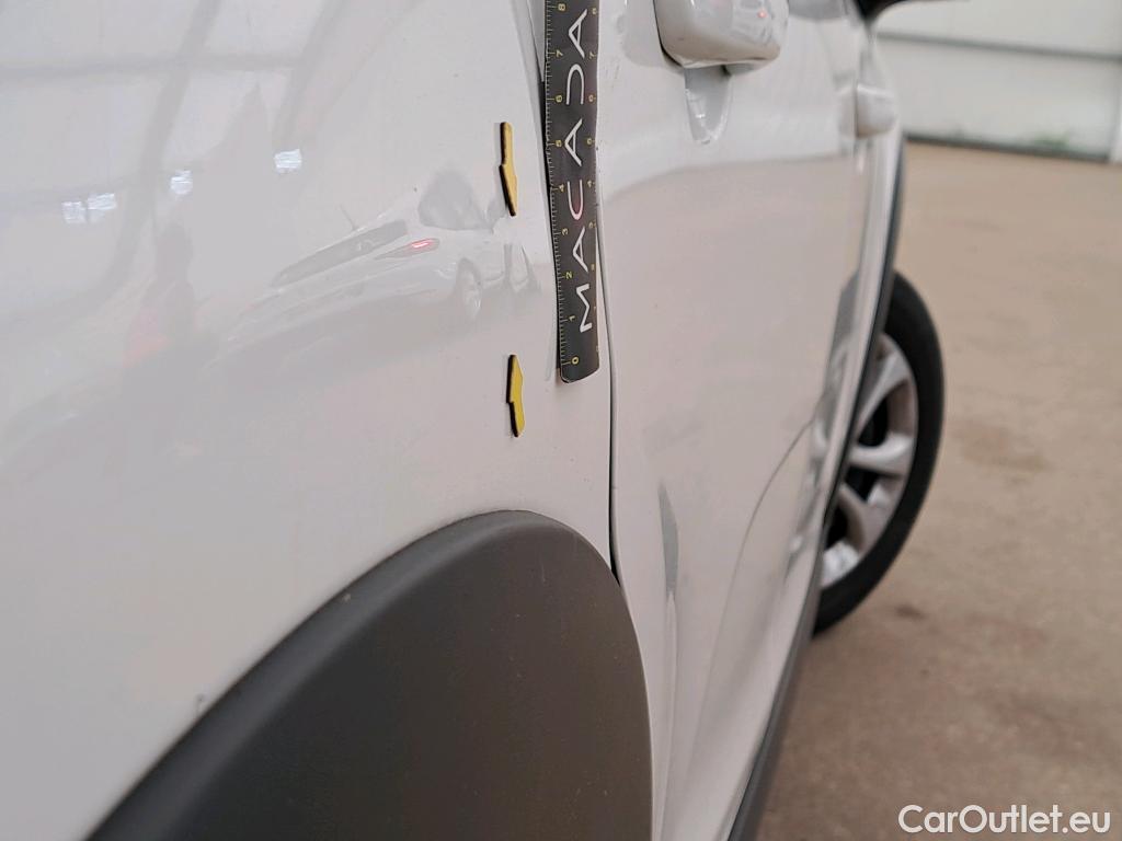  Citroen  C3  Feel 1.2 PureTech 80CV BVM5 E6 #4