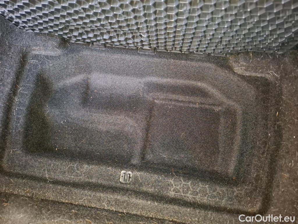  Peugeot  5008  Active Business 1.2 PureTech 130CV BVA8 E6dT #17