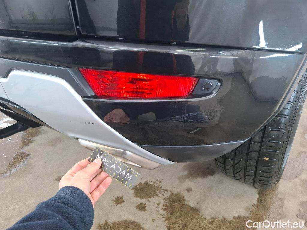  Land Rover  Range Rover Evoque LAND ROVER  5p SUV TD4 150 BVA SE Dynamic #30