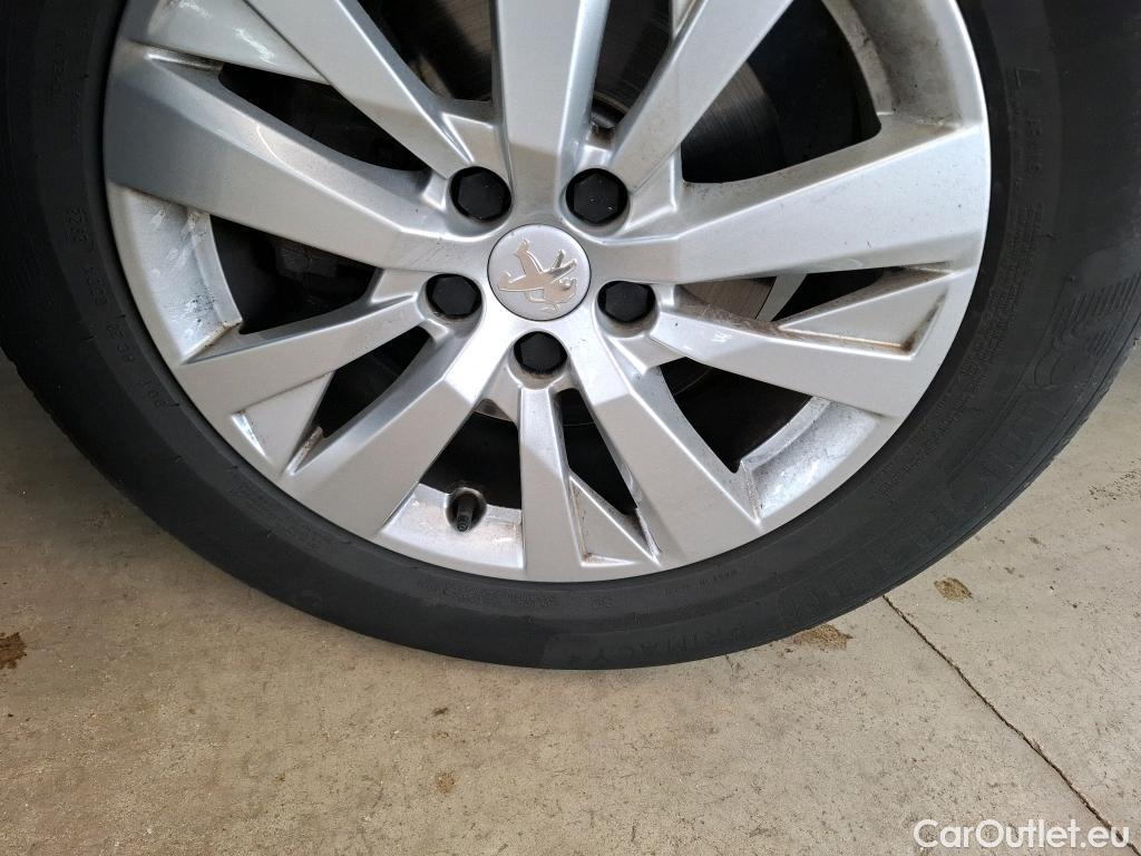  Peugeot  5008  Active Business 1.2 PureTech 130CV BVA8 E6dT #15