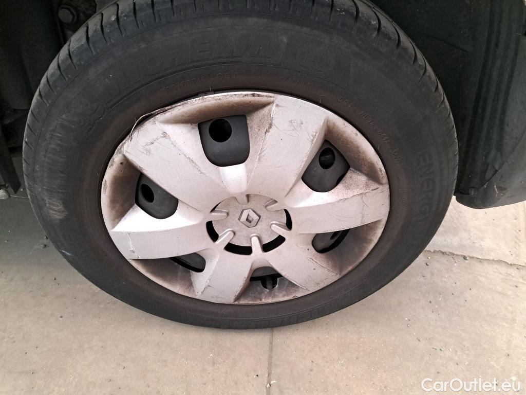  Renault  Kangoo  II Express Maxi Extra (Série Spéciale) 1.5 dCi 95CV BVM6 E6dT #31