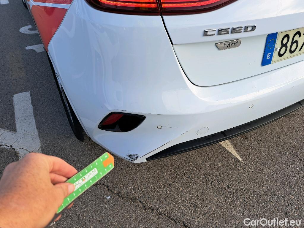  KIA  Cee'd KIA Ceed / 2018 / 5P / berlina con portón 1.6 MHEV iMT 100kW (136CV) Drive #19