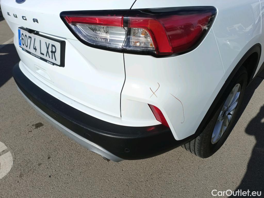  Ford  Kuga FORD  / 2019 / 5P / todoterreno Titanium 1.5T EcoBoost 88kW (120CV) #35