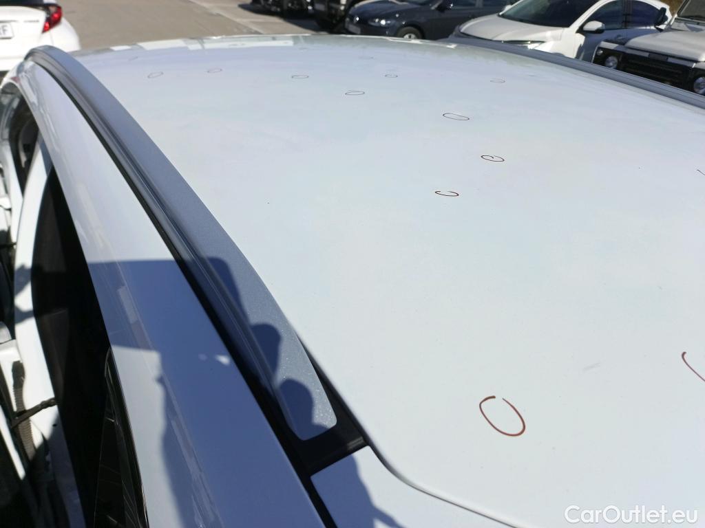  Ford  Kuga FORD  / 2019 / 5P / todoterreno Titanium 1.5T EcoBoost 88kW (120CV) #2