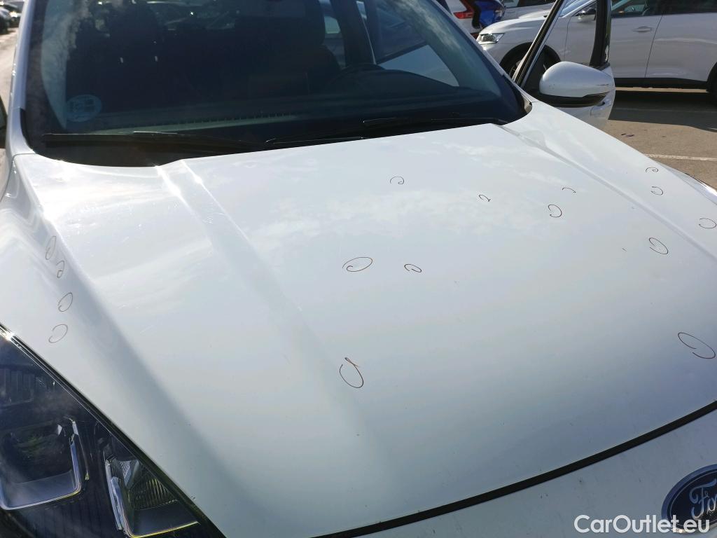  Ford  Kuga FORD  / 2019 / 5P / todoterreno Titanium 1.5T EcoBoost 88kW (120CV) #4