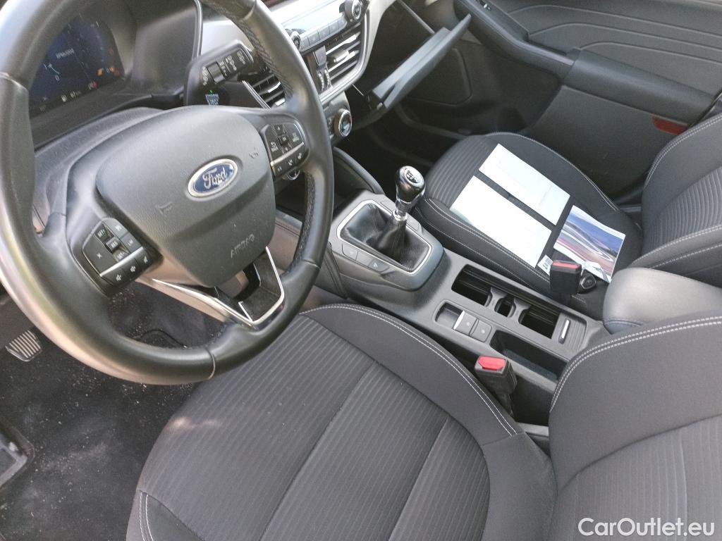  Ford  Kuga FORD  / 2019 / 5P / todoterreno Titanium 1.5T EcoBoost 88kW (120CV) #27