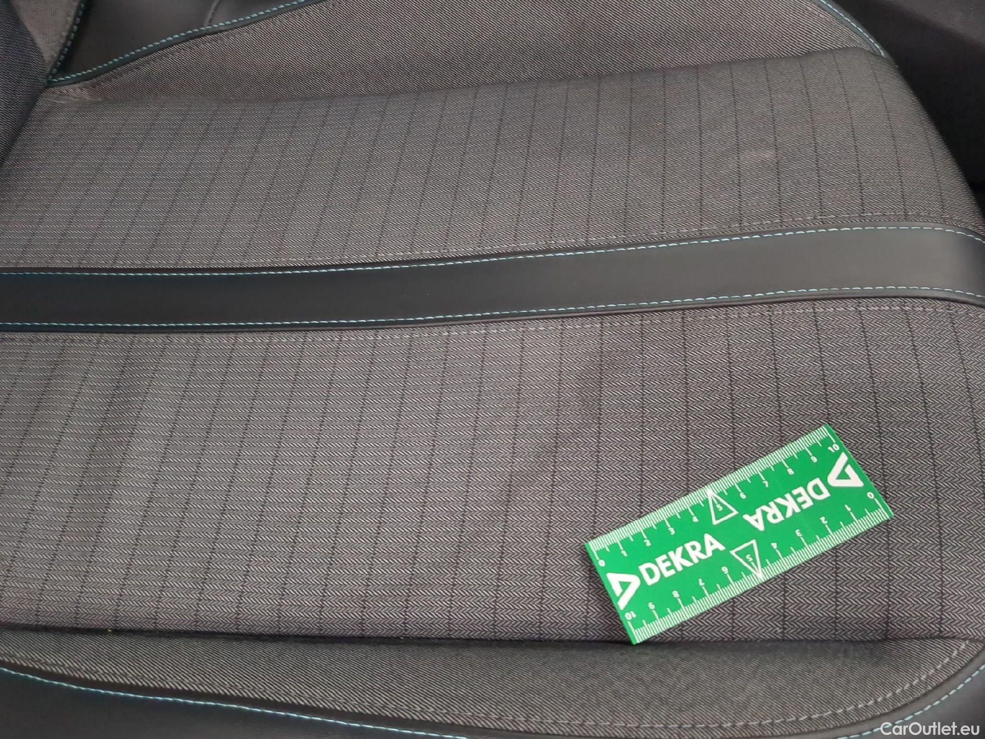  Peugeot  2008  Allure Business 1.5 HDi 110CV BVM6 E6d #8