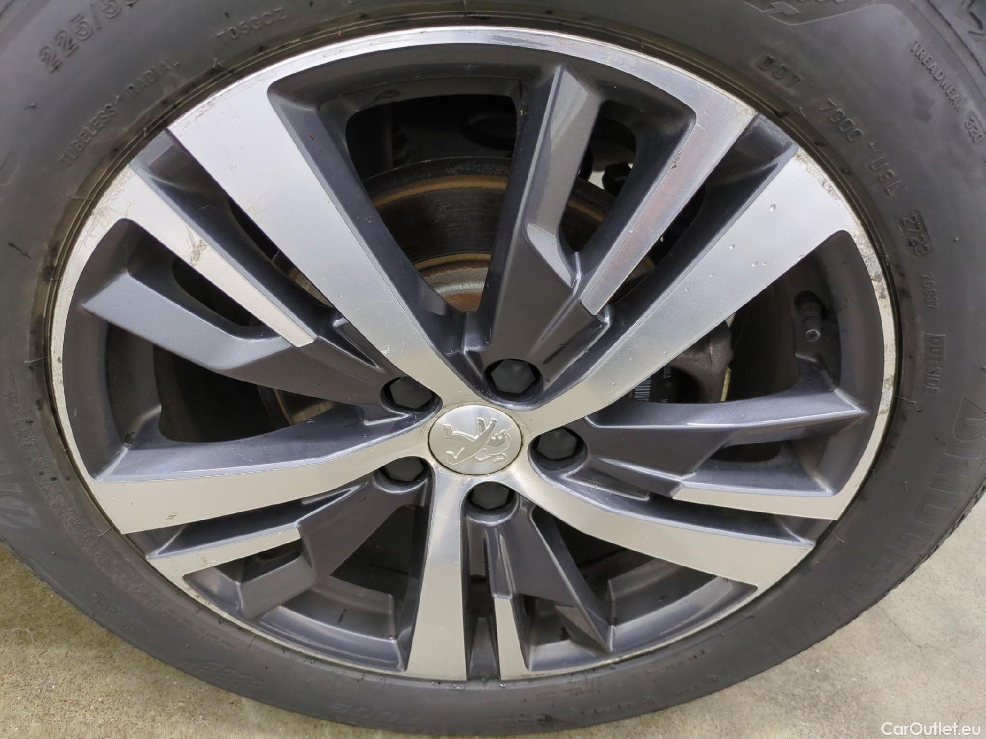  Peugeot  3008  Allure Pack 1.5 HDi 130CV BVA8 E6d #12