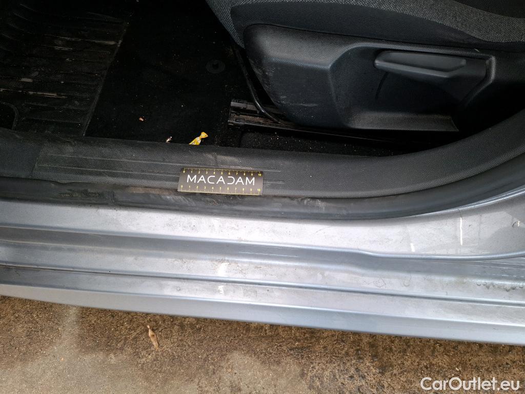  Peugeot  208  Active Business 1.5 HDi 100CV BVM6 E6d #58