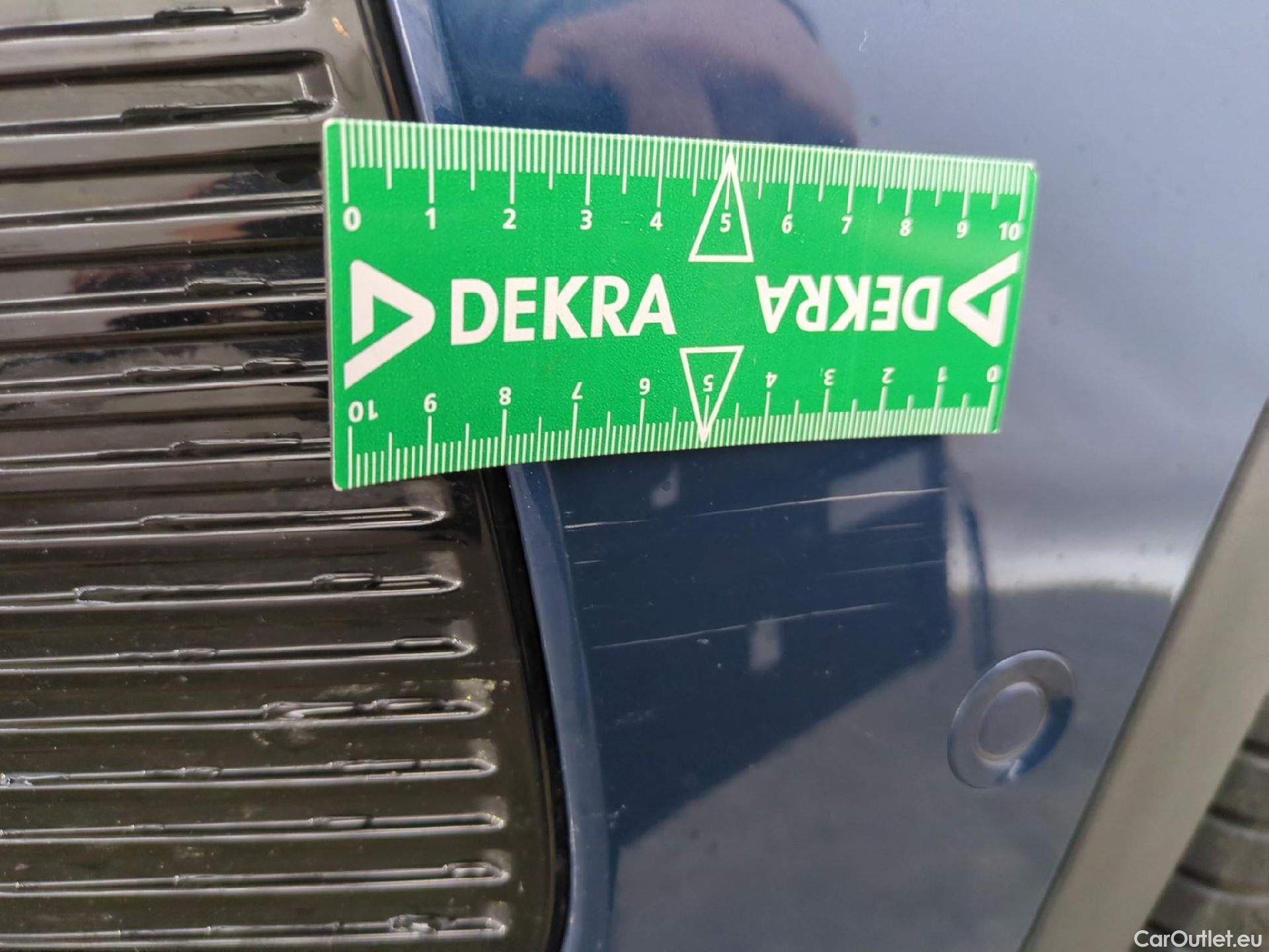  Peugeot  3008  Allure Pack 1.5 HDi 130CV BVA8 E6d #29