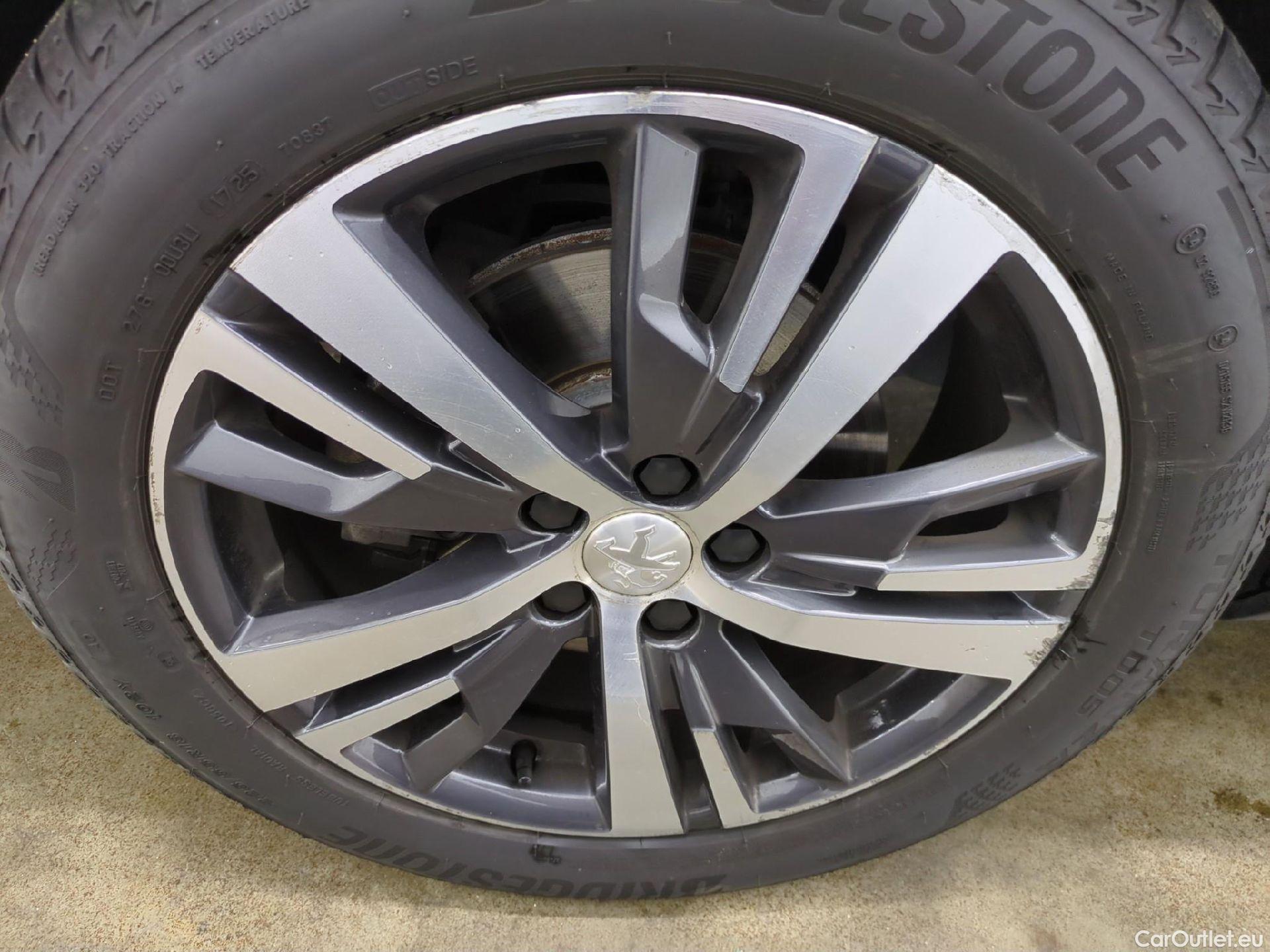  Peugeot  3008  Allure Pack 1.5 HDi 130CV BVA8 E6d #3