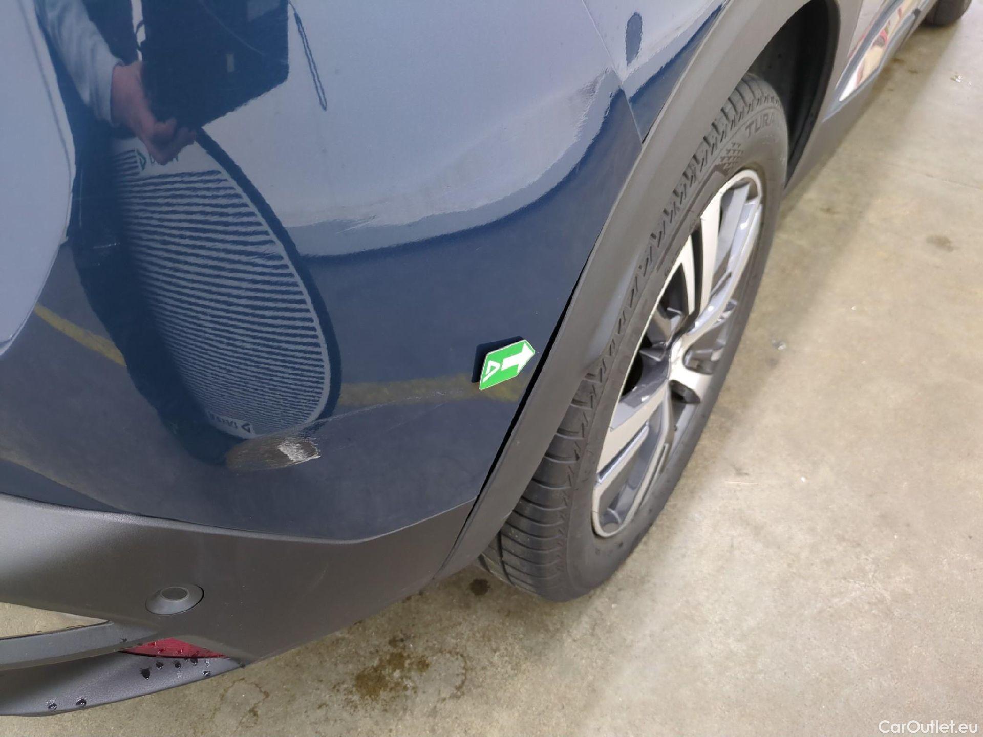  Peugeot  3008  Allure Pack 1.5 HDi 130CV BVA8 E6d #37