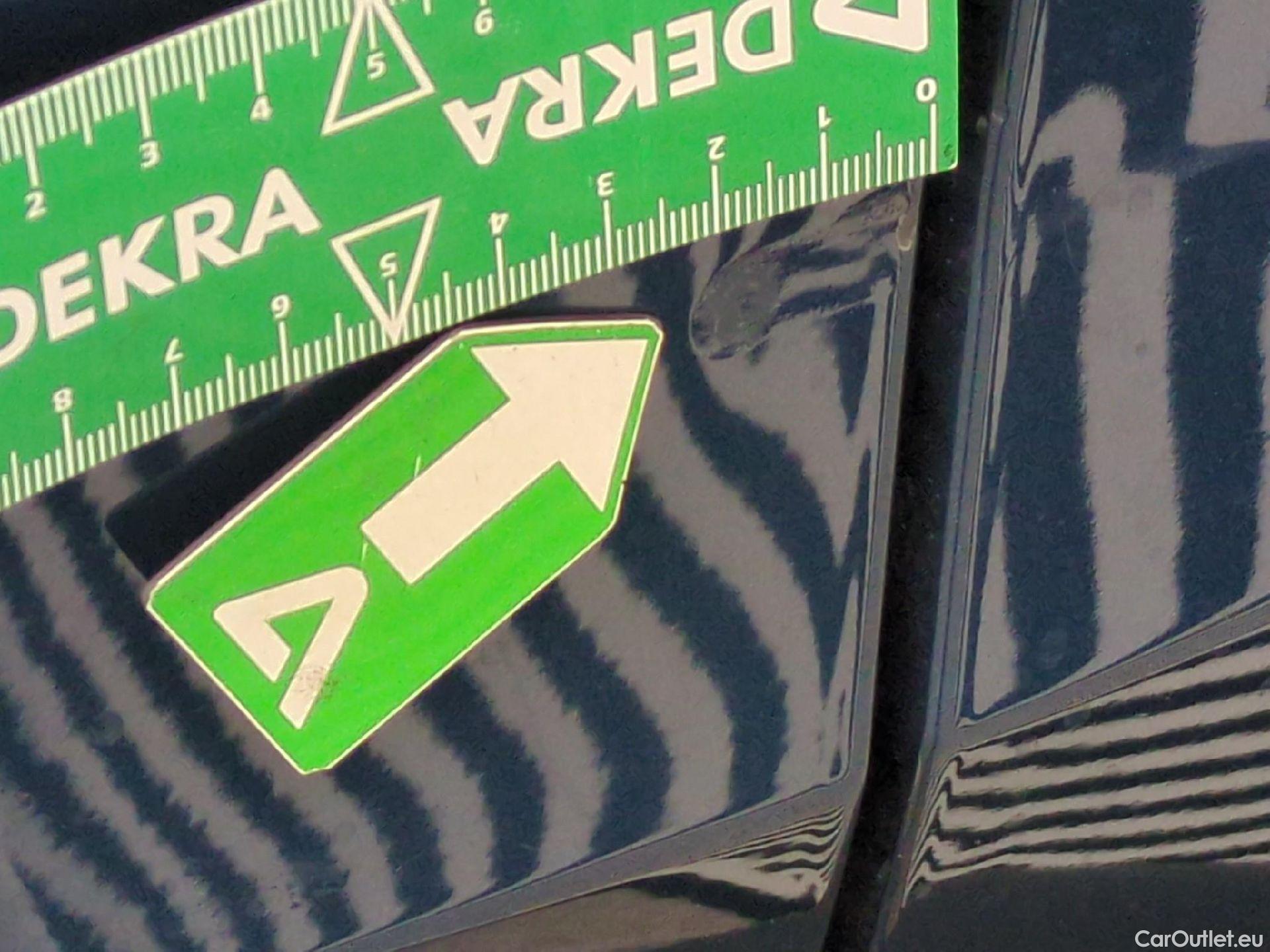  Peugeot  3008  Allure Pack 1.5 HDi 130CV BVA8 E6d #36