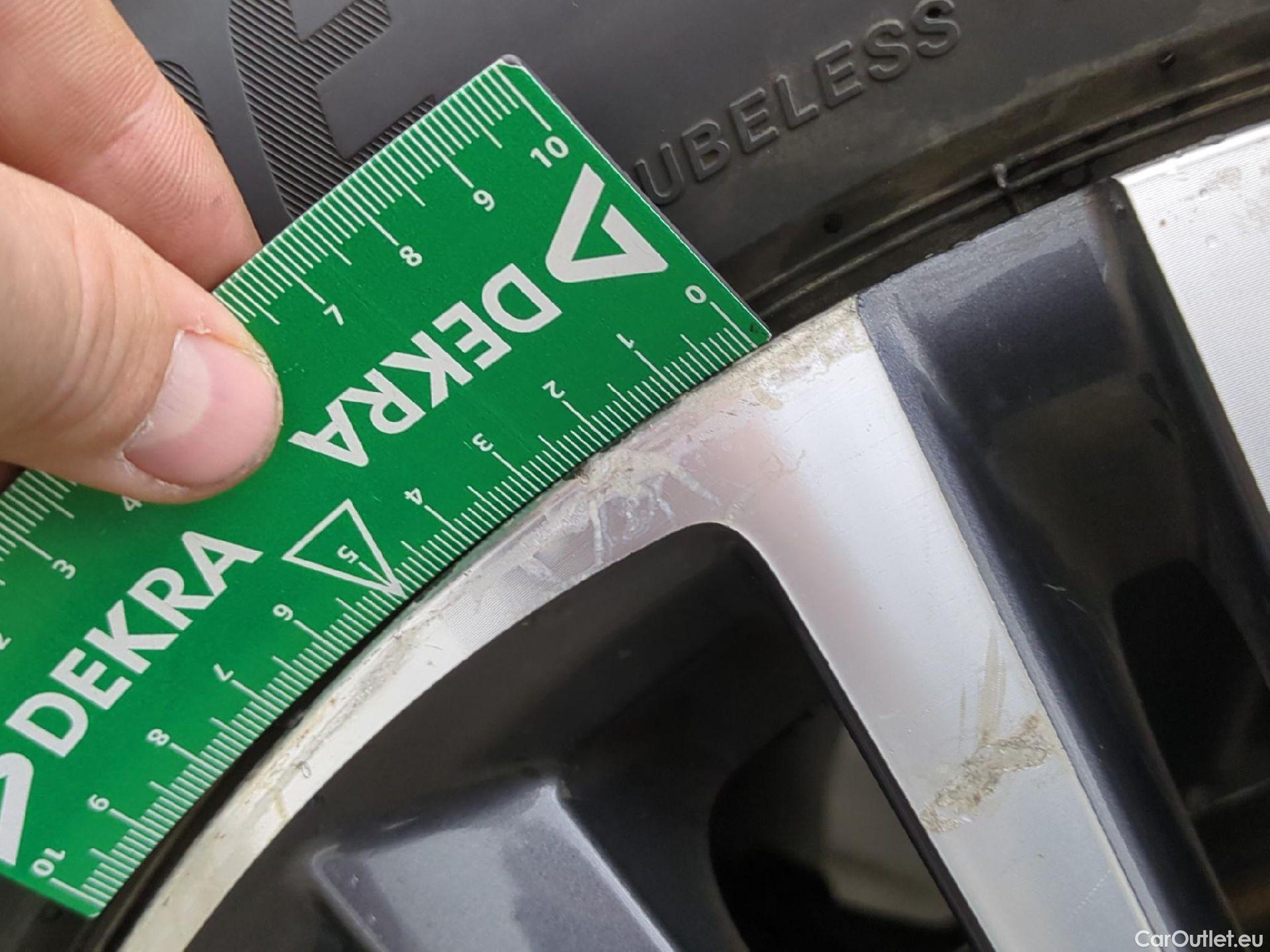  Peugeot  3008  Allure Pack 1.5 HDi 130CV BVA8 E6d #9