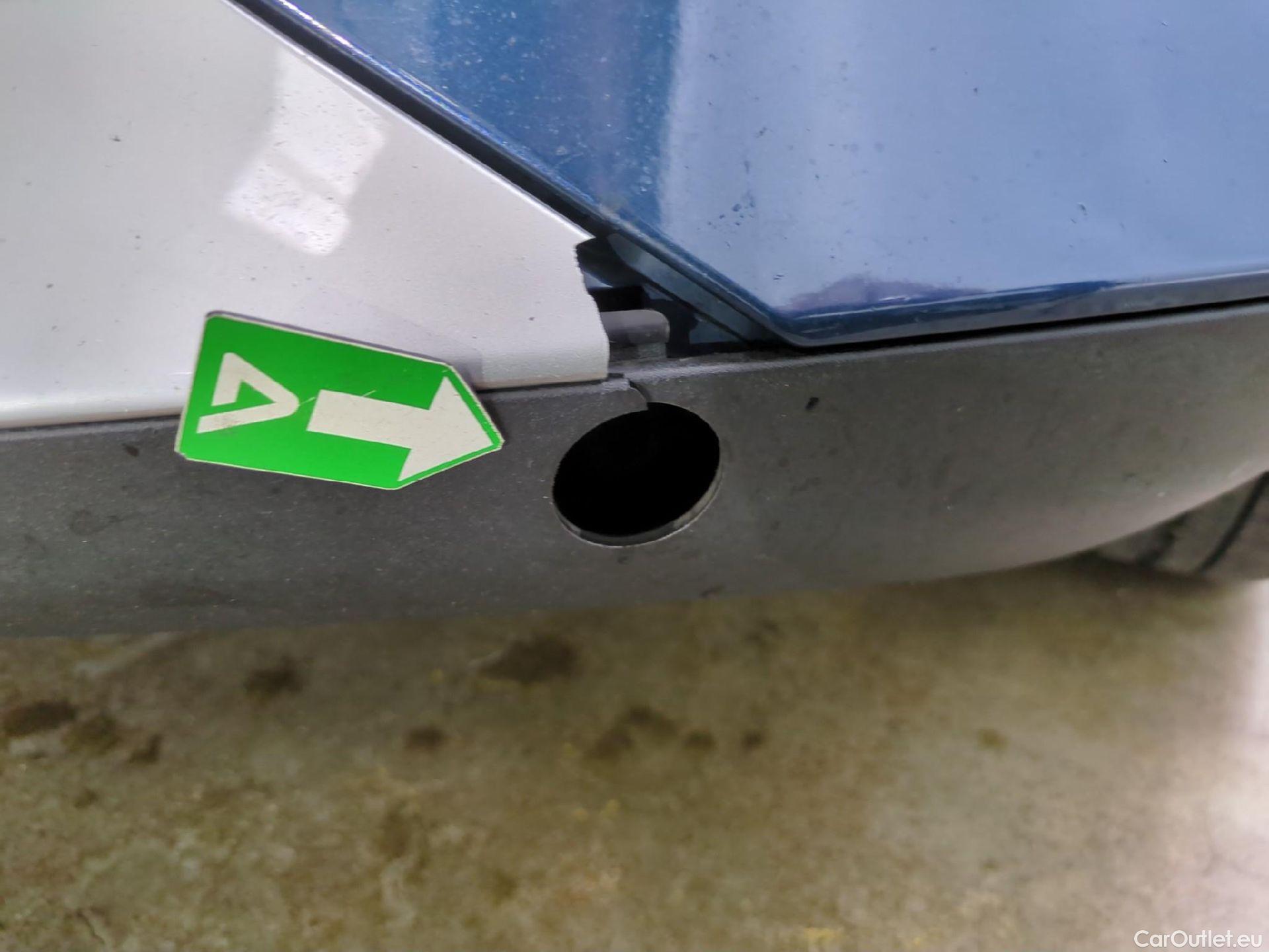  Peugeot  3008  Allure Pack 1.5 HDi 130CV BVA8 E6d #26