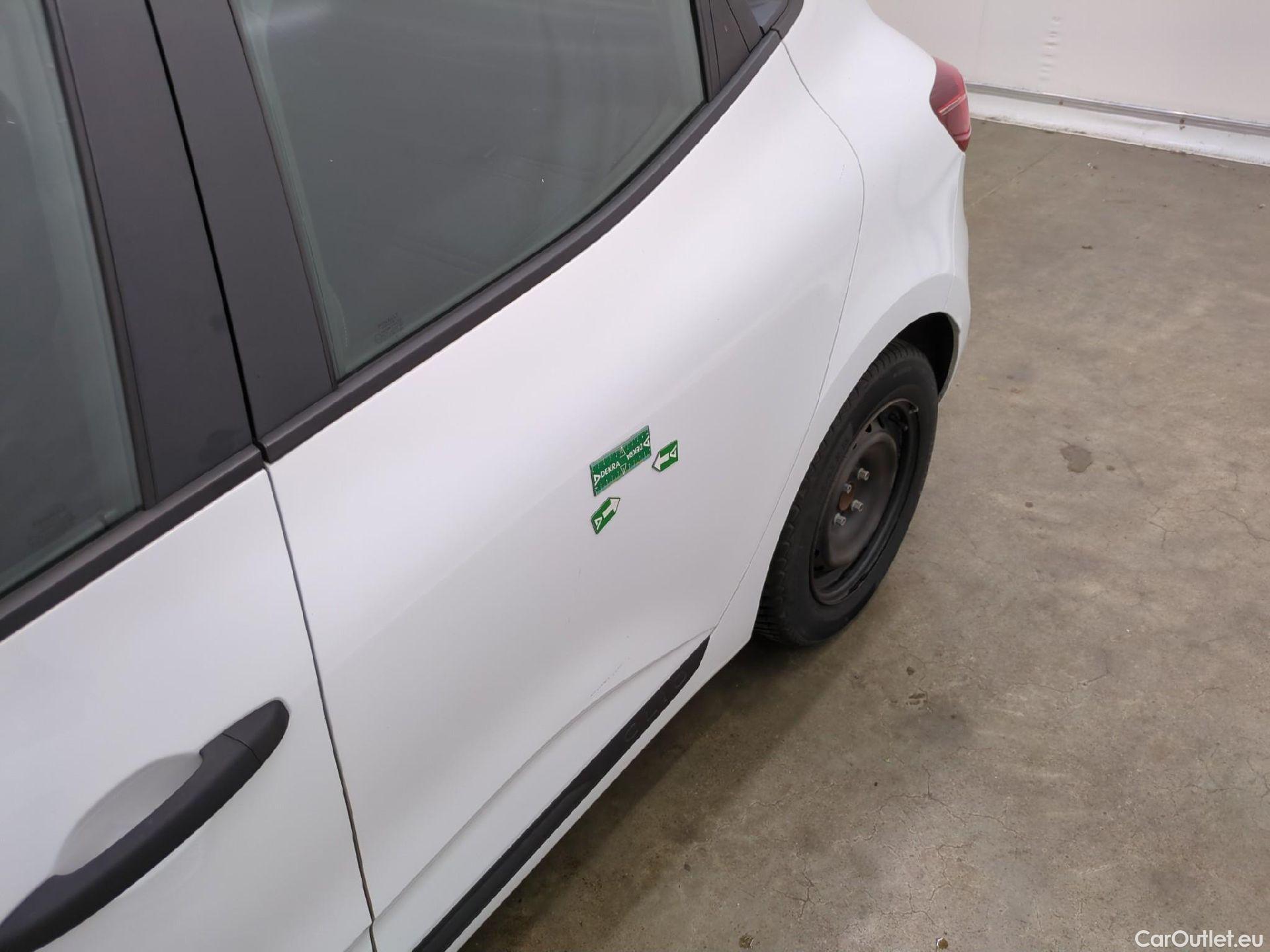  Renault  Clio  V Société Air Nav 1.5 dCi 100CV BVM6 E6d #19