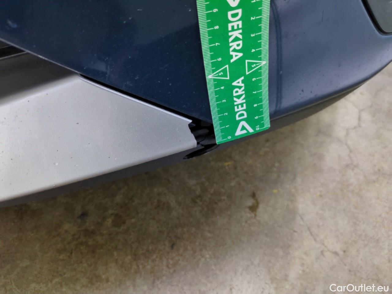  Peugeot  3008  Allure Pack 1.5 HDi 130CV BVA8 E6d #23