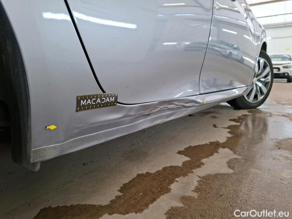  Peugeot  208  Active Business 1.5 HDi 100CV BVM6 E6d #1