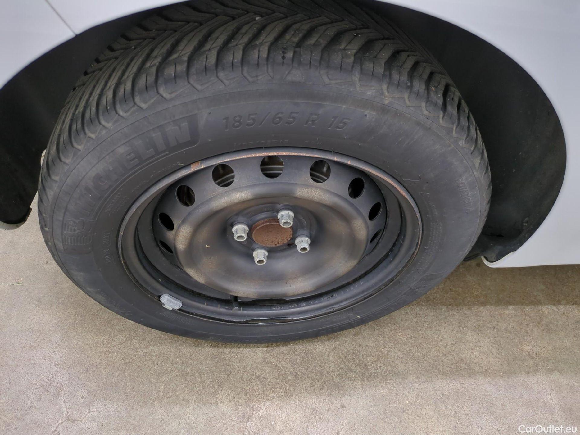  Renault  Clio  V Société Air Nav 1.5 dCi 100CV BVM6 E6d #15