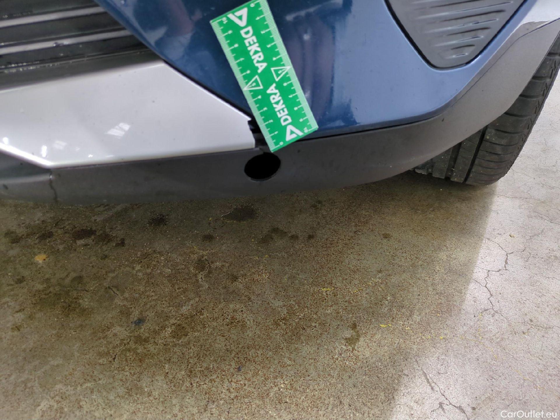  Peugeot  3008  Allure Pack 1.5 HDi 130CV BVA8 E6d #24