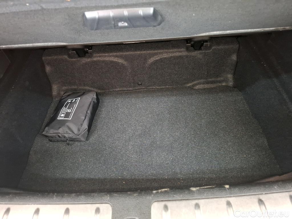  Bmw  X2 Série  sDrive 18i Lounge 1.5 135CV BVM6 E6d #14