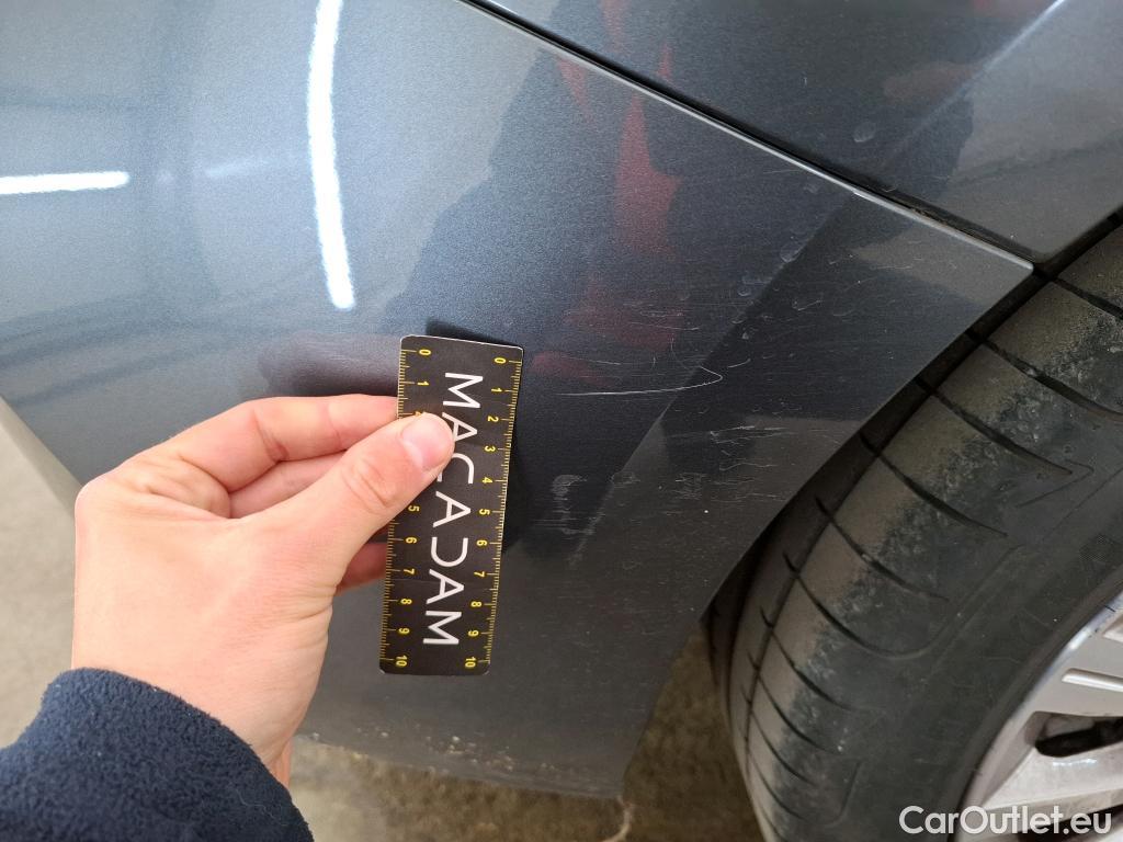  Bmw  Serie 1 Série 1 Berline 118 i Luxury 1.5 140CV BVA7 E6dT #13