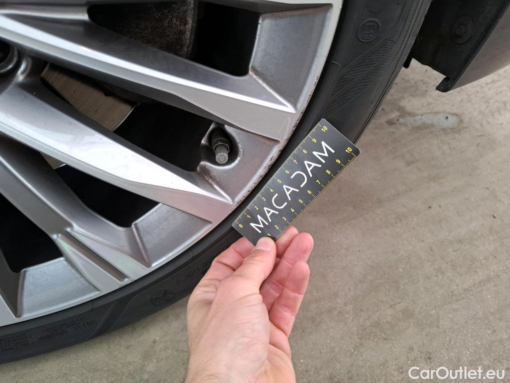  Bmw  Serie 1 Série 1 Berline 118 i Luxury 1.5 140CV BVA7 E6dT #27