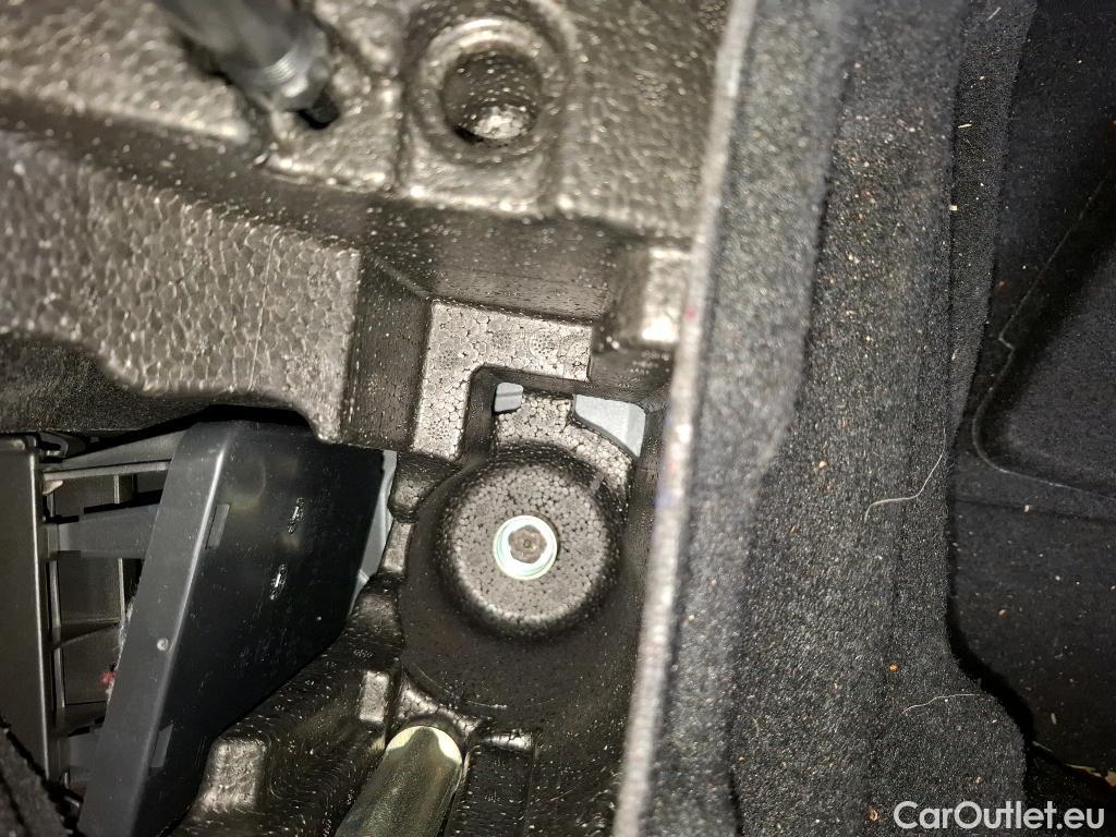  Bmw  Serie 1 Série 1 Berline 118 i Luxury 1.5 140CV BVA7 E6dT #34