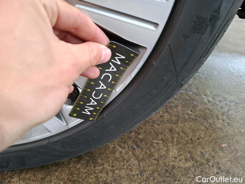  Bmw  Serie 1 Série 1 Berline 118 i Luxury 1.5 140CV BVA7 E6dT #42