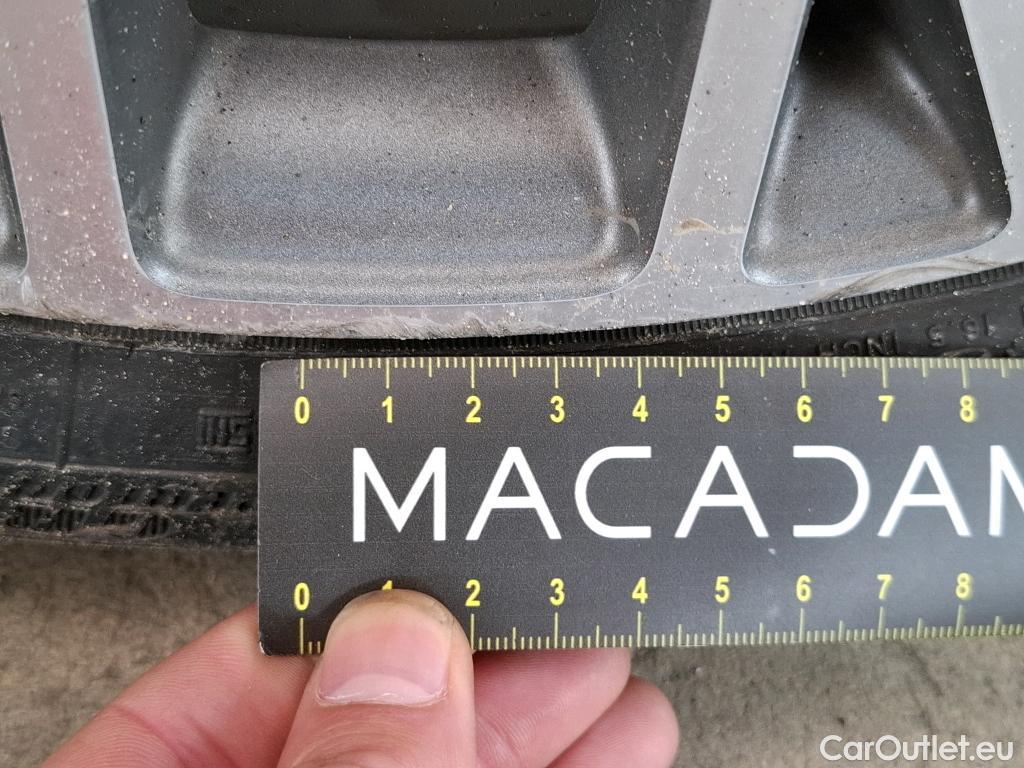  Fiat  500 FIAT  / 2015 / 3P / Berline Hybrid 1.0 BSG 70 ch Dolcevita Plus #25