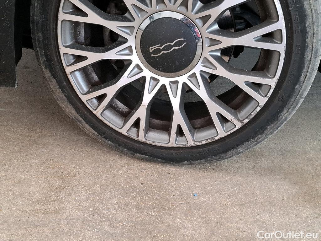  Fiat  500 FIAT  / 2015 / 3P / Berline Hybrid 1.0 BSG 70 ch Dolcevita Plus #50