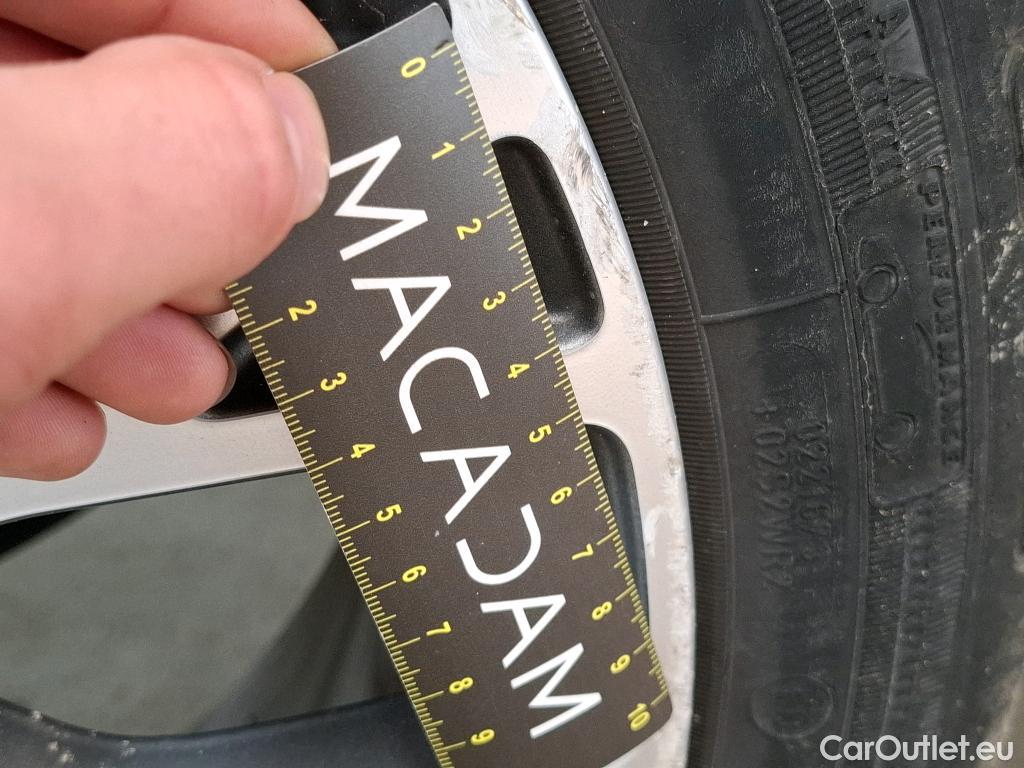  Fiat  500 FIAT  / 2015 / 3P / Berline Hybrid 1.0 BSG 70 ch Dolcevita Plus #34