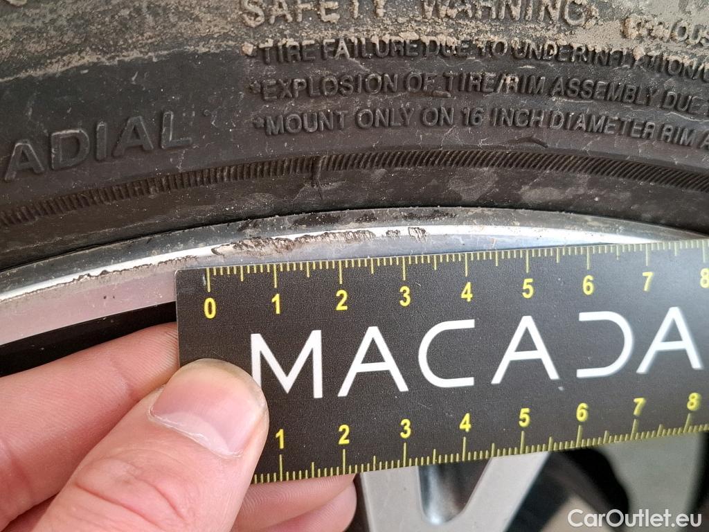  Fiat  500 FIAT  / 2015 / 3P / Berline Hybrid 1.0 BSG 70 ch Dolcevita Plus #15