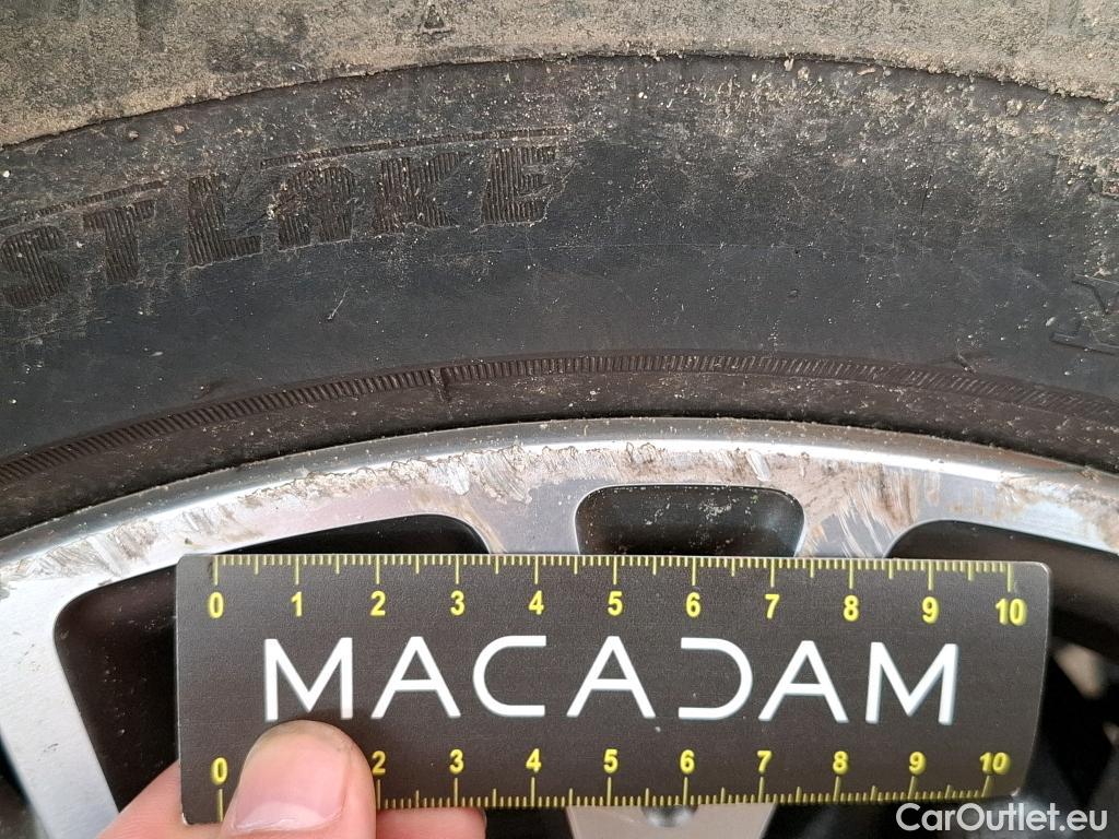  Fiat  500 FIAT  / 2015 / 3P / Berline Hybrid 1.0 BSG 70 ch Dolcevita Plus #39