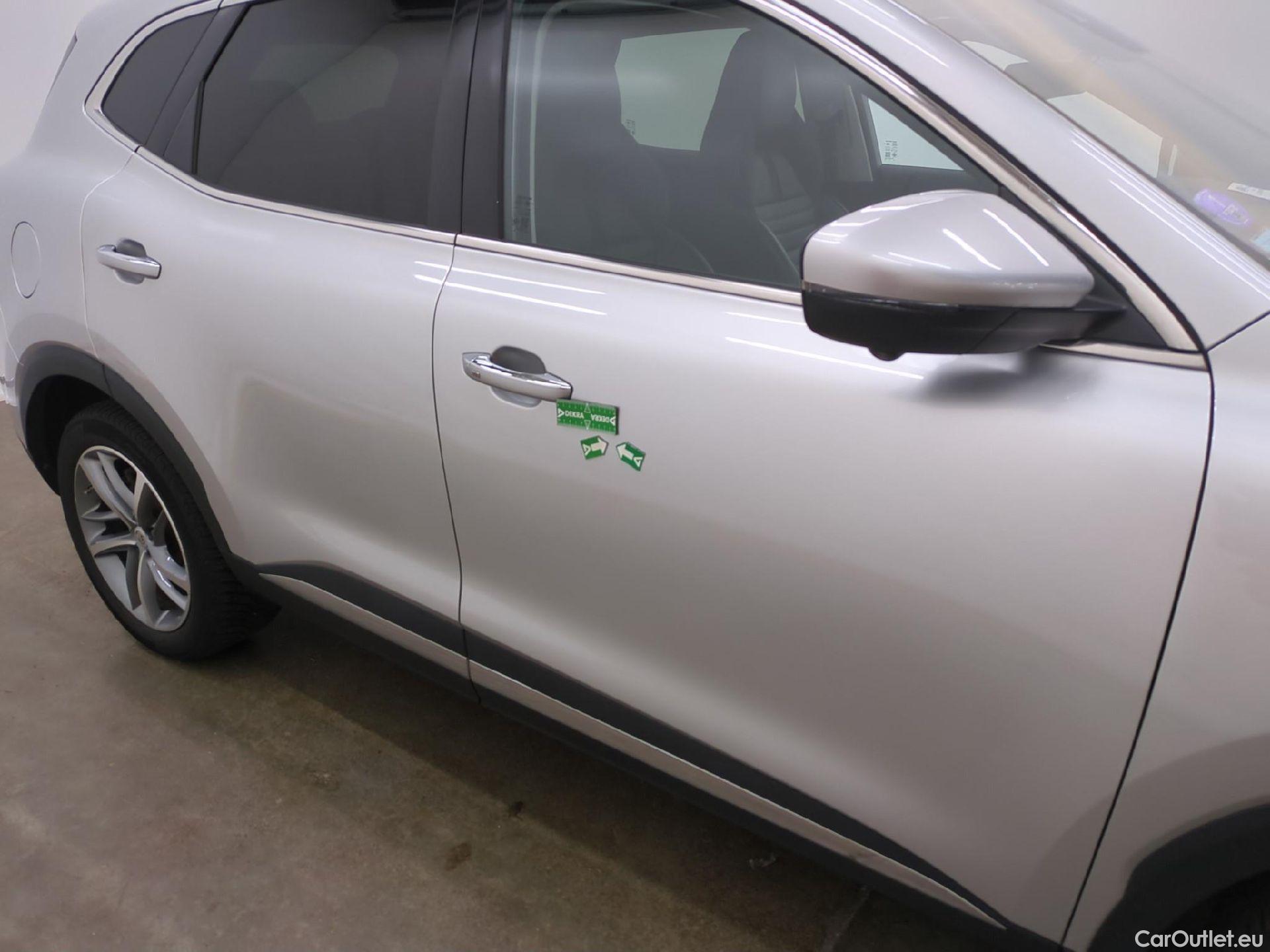  MG  EHS MG  / 2021 / 5P / SUV 1.5T GDI PHEV Luxury Auto #17