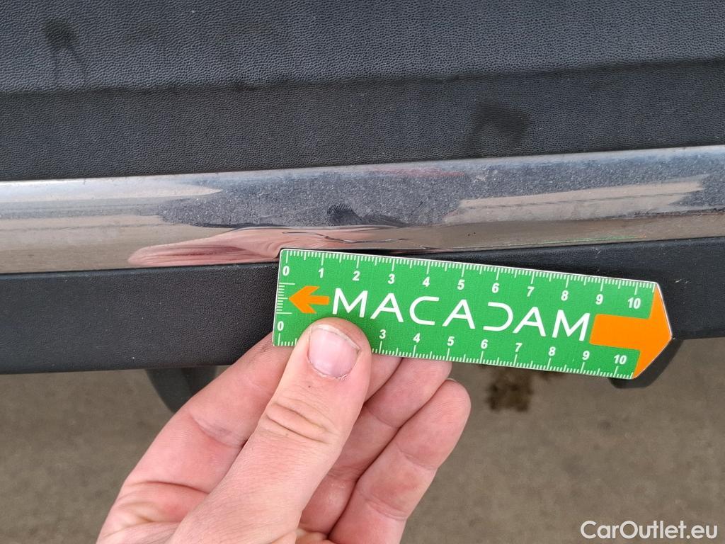  Mercedes  GLA MERCEDES-BENZ  / 2020 / 5P / SUV 1.3  250 e AMG LINE DCT #33