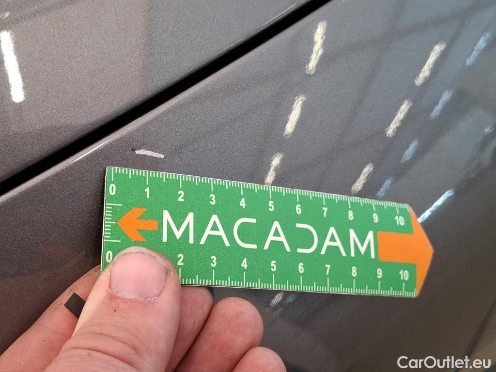  Mercedes  GLA MERCEDES-BENZ  / 2020 / 5P / SUV 1.3  250 e AMG LINE DCT #38