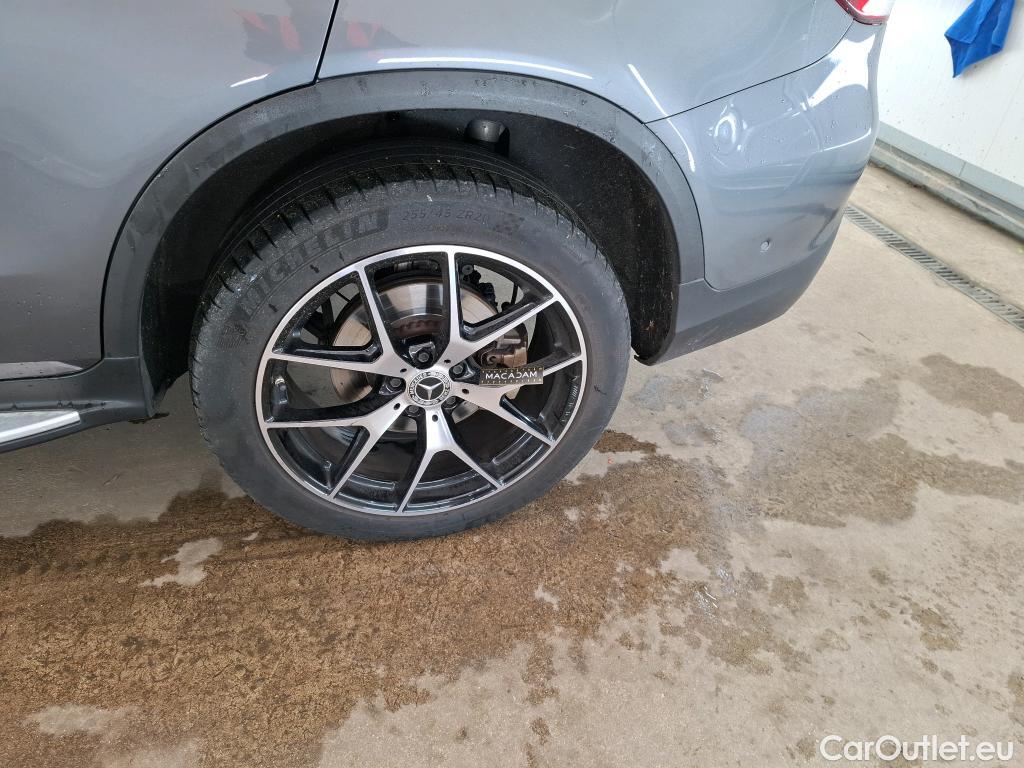  Mercedes  G-Klasee MERCEDES-BENZ GLC / 2019 / 5P / SUV 2.0 GLC 300 DE AMG LINE 4MATIC #32