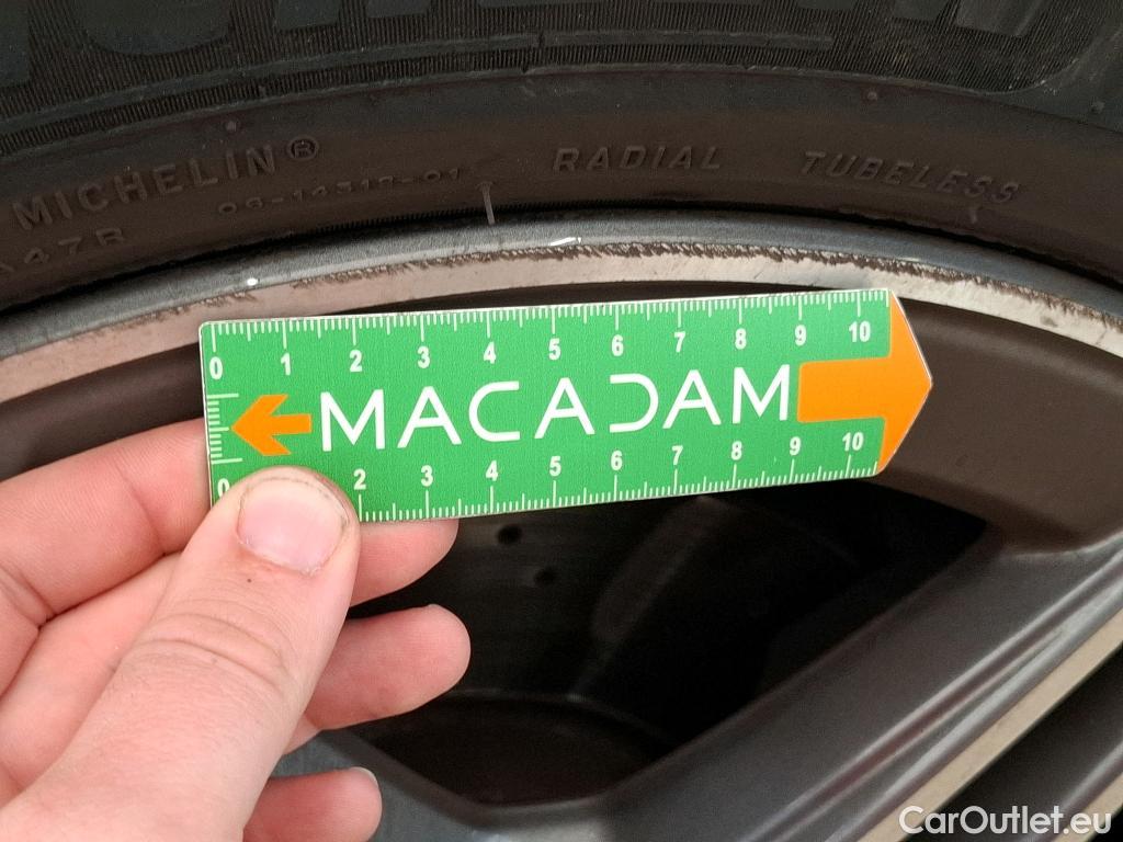  Mercedes  GLA MERCEDES-BENZ  / 2020 / 5P / SUV 1.3  250 e AMG LINE DCT #22