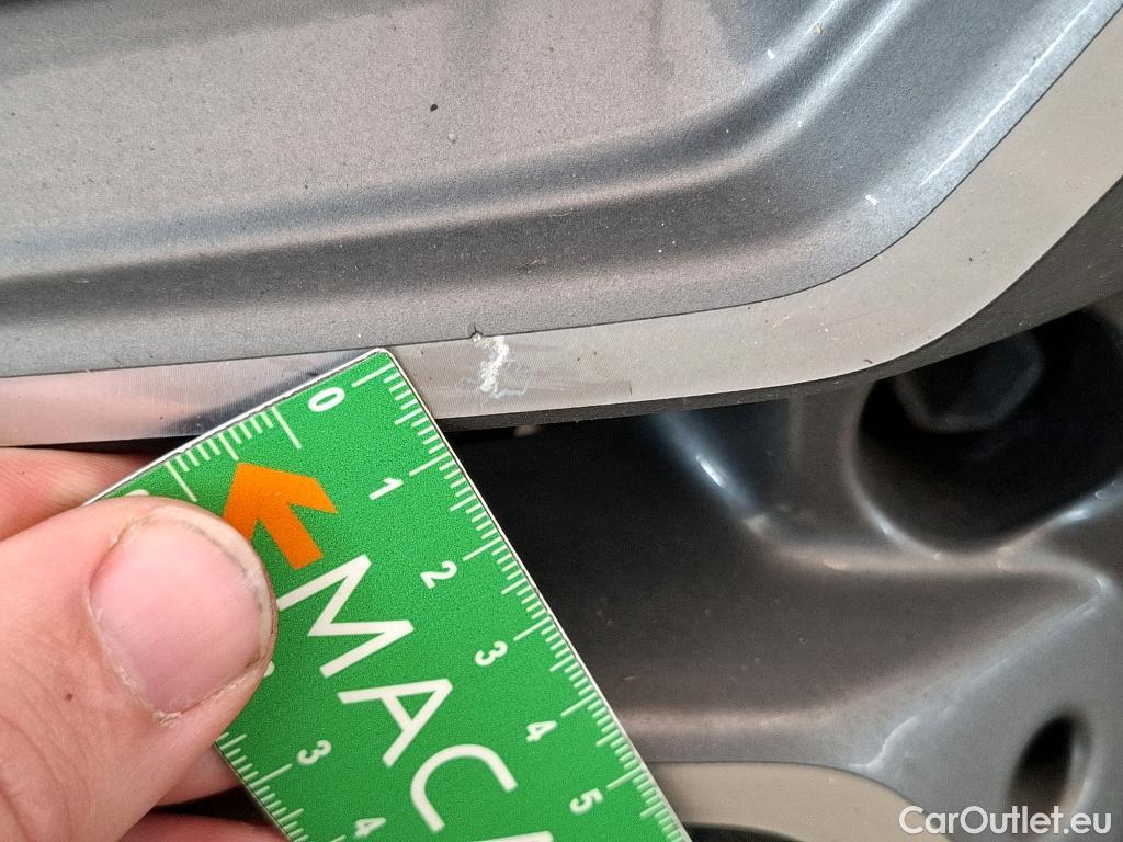  Mercedes  GLA MERCEDES-BENZ  / 2020 / 5P / SUV 1.3  250 e AMG LINE DCT #51