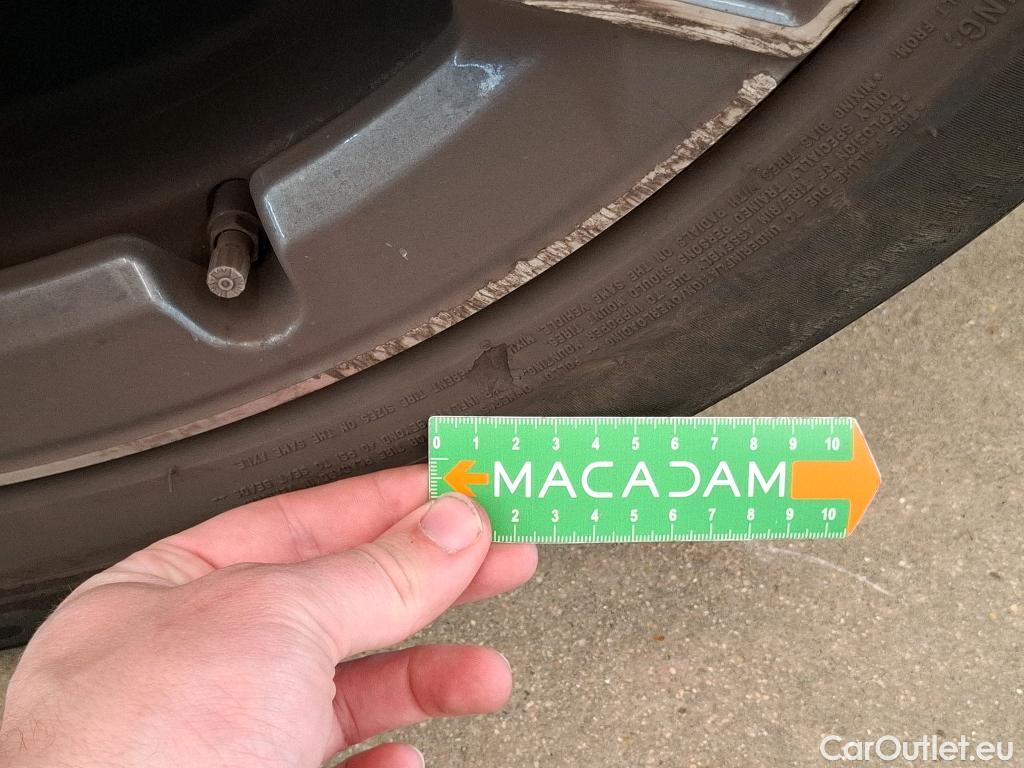  Mercedes  GLA MERCEDES-BENZ  / 2020 / 5P / SUV 1.3  250 e AMG LINE DCT #2