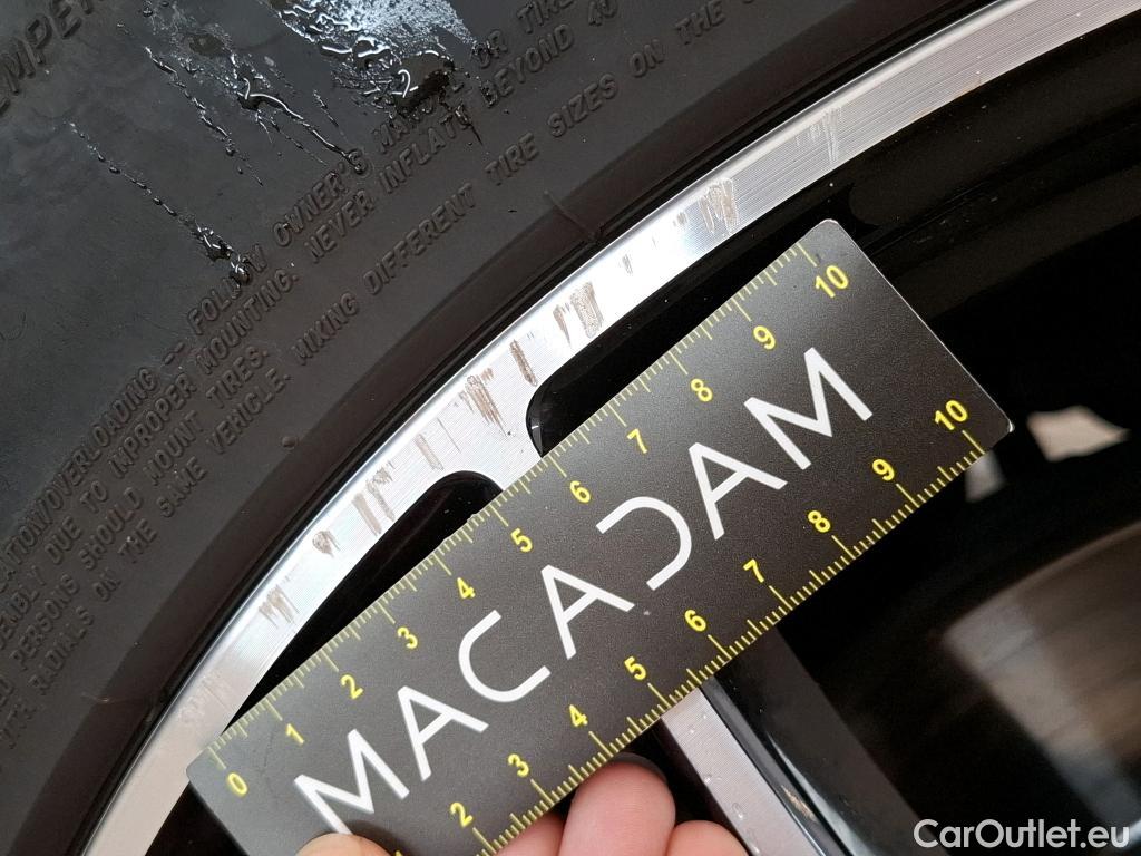  Mercedes  G-Klasee MERCEDES-BENZ GLC / 2019 / 5P / SUV 2.0 GLC 300 DE AMG LINE 4MATIC #20