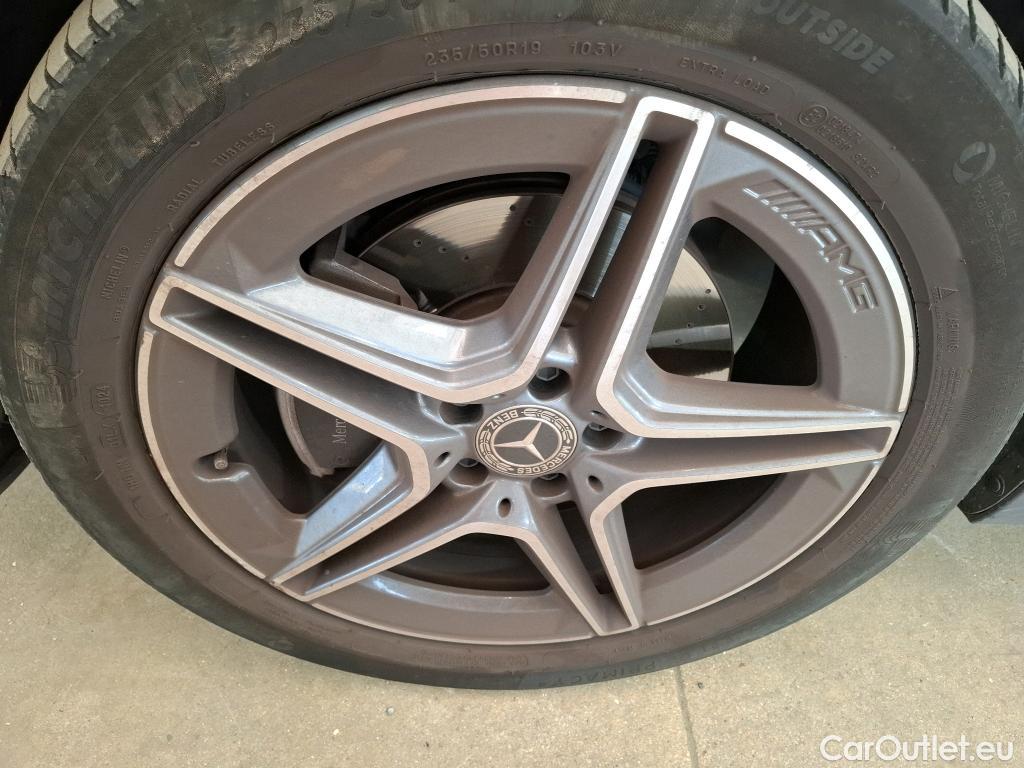  Mercedes  GLA MERCEDES-BENZ  / 2020 / 5P / SUV 1.3  250 e AMG LINE DCT #44