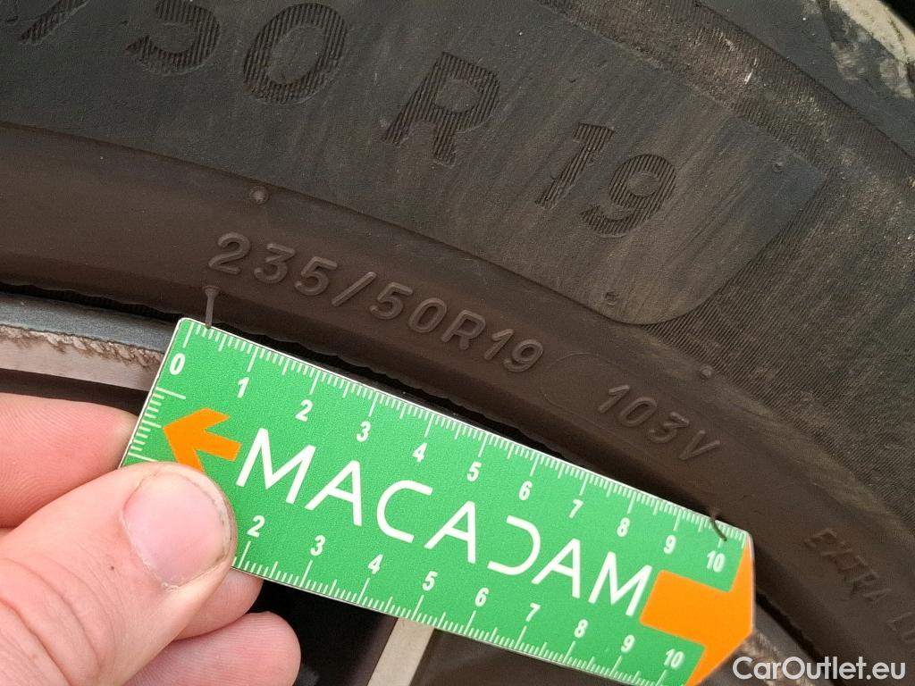  Mercedes  GLA MERCEDES-BENZ  / 2020 / 5P / SUV 1.3  250 e AMG LINE DCT #3