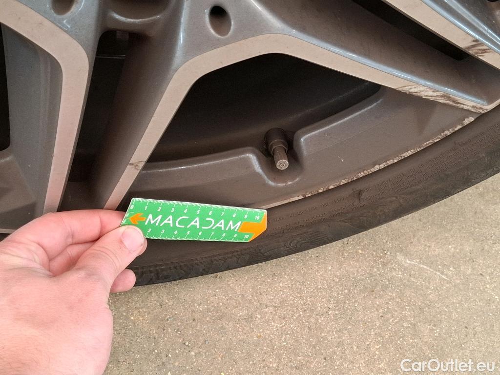  Mercedes  GLA MERCEDES-BENZ  / 2020 / 5P / SUV 1.3  250 e AMG LINE DCT #25